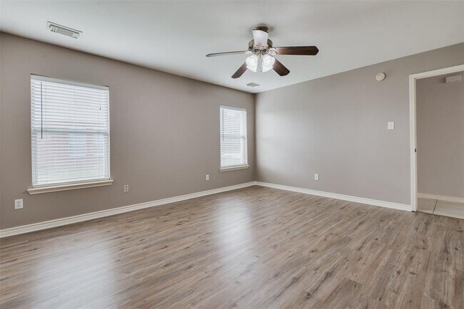 Building Photo - 12110 English Brook Cir