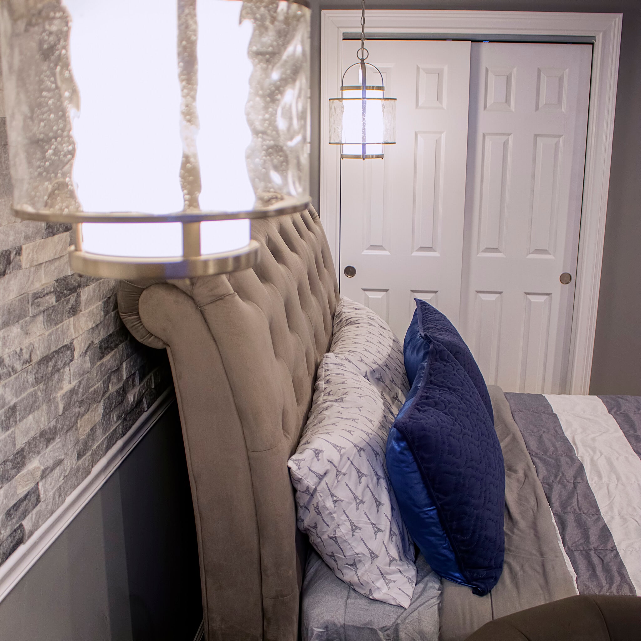 Building Photo - 4196 Clearview Dr