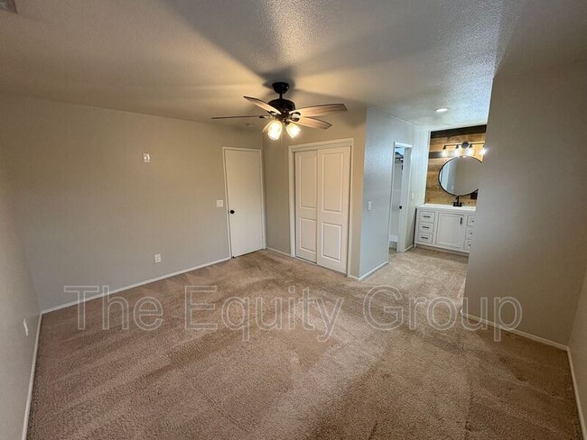 Building Photo - 1937 Chinowth St