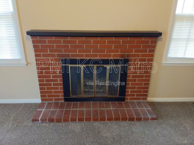 Building Photo - 3207 NE 48th Terrace