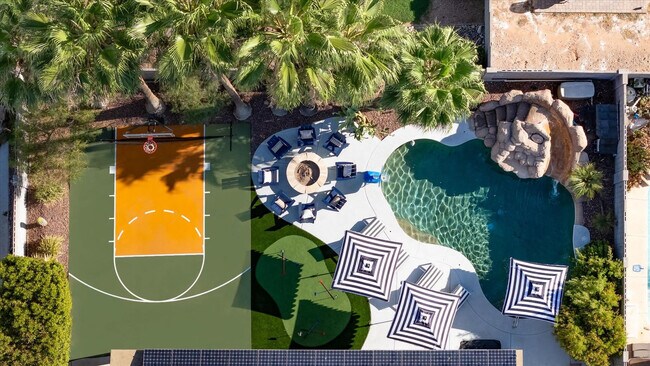 Building Photo - 10617 W Adela Dr.