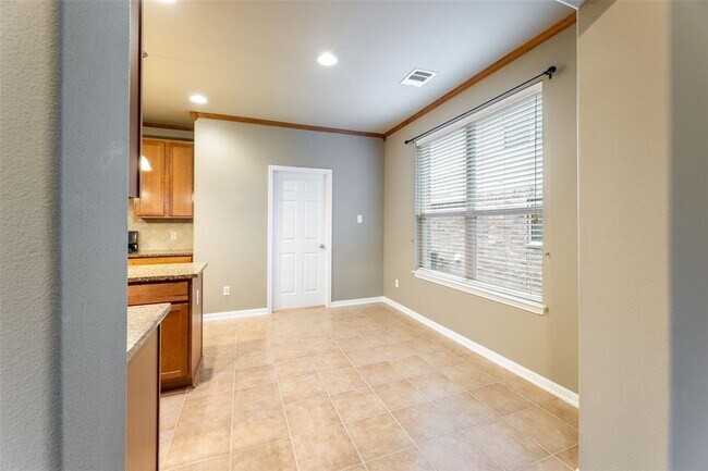 Building Photo - 1317 Sundrop Cove