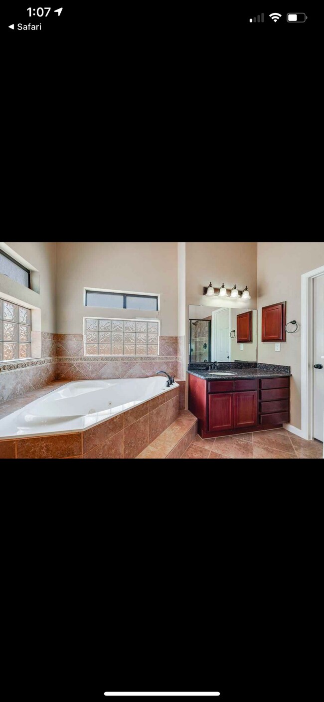 Building Photo - 2600 Snowy Rock Pl