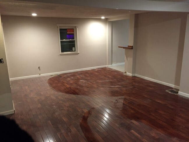 Building Photo - 751 Oakland Park Ave