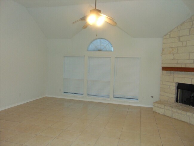 Building Photo - 25607 Creston Meadow Dr