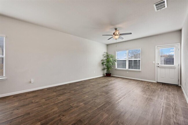 Building Photo - 128 Presidential Path