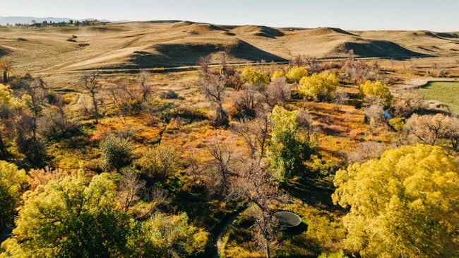 Building Photo - 86 Peno Rd