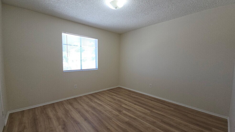 Building Photo - 5906 Challen Ave