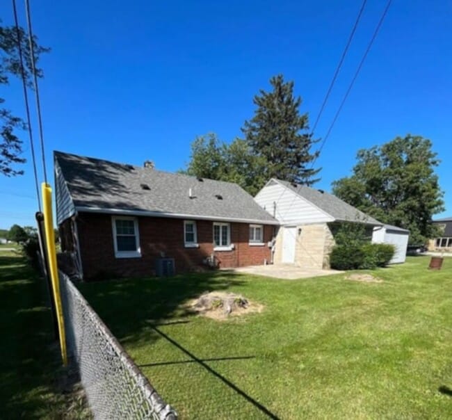 Building Photo - Stunning 3-Bedroom Rental Home – Comfort &...