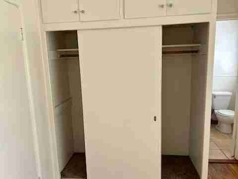 Building Photo - 1037 E Spazier Ave