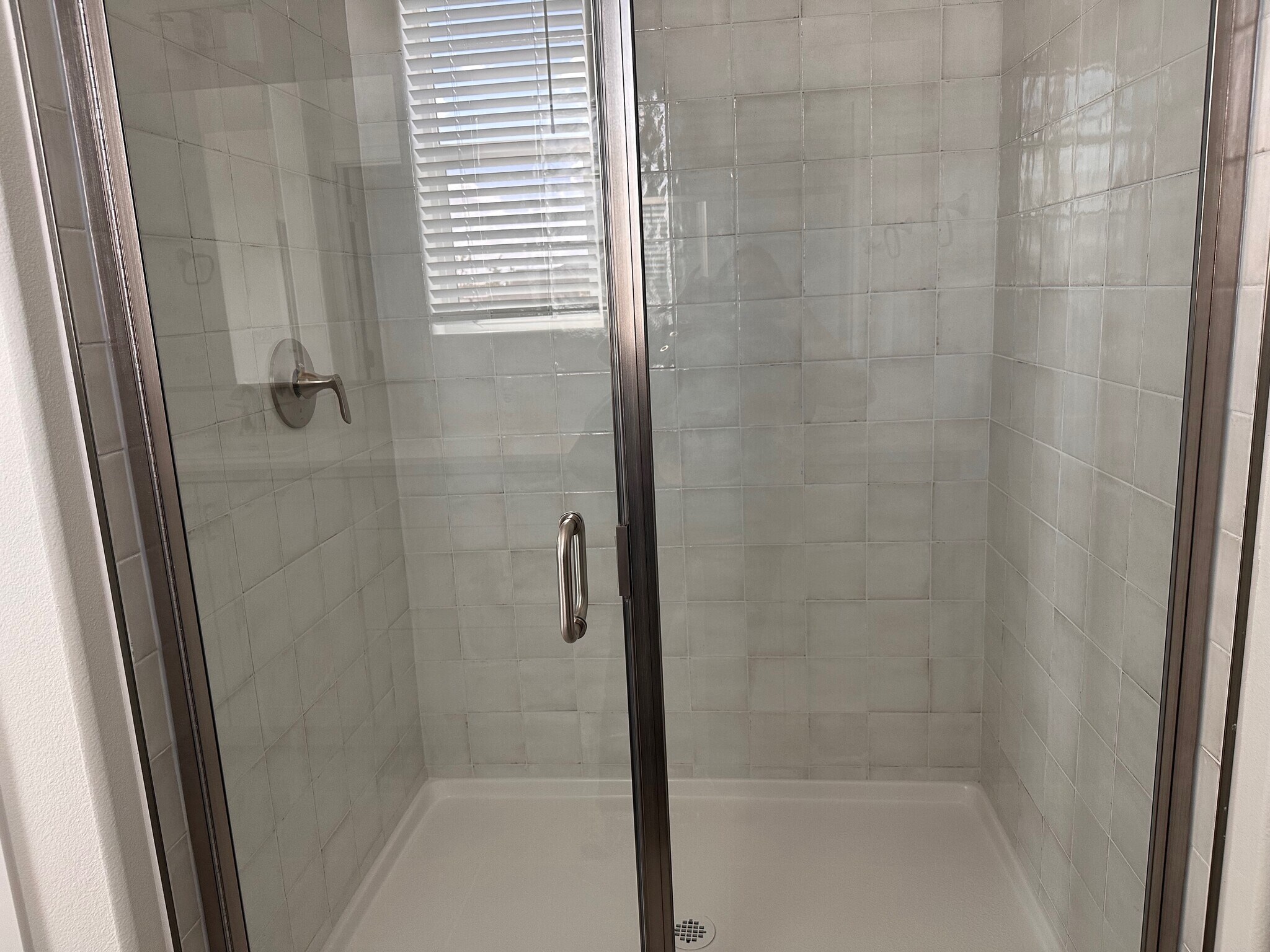 Building Photo - 696 Philip Way