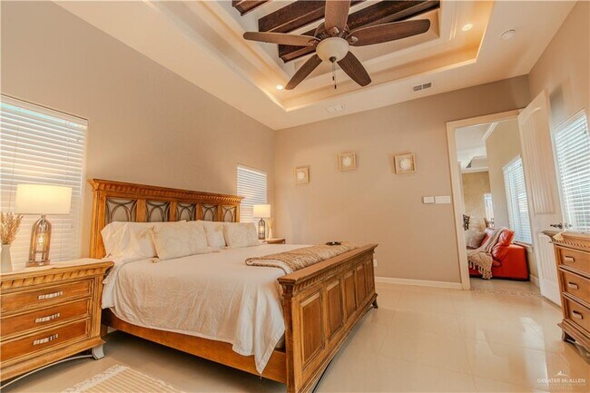 Building Photo - 45 Monroe Ave