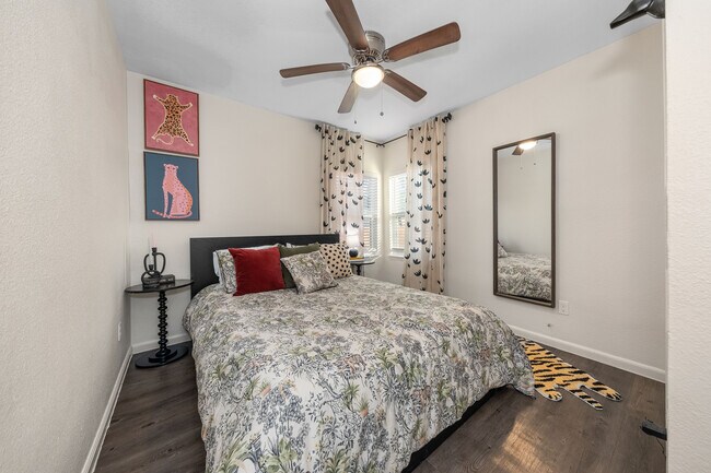 Building Photo - 738 Gabriel