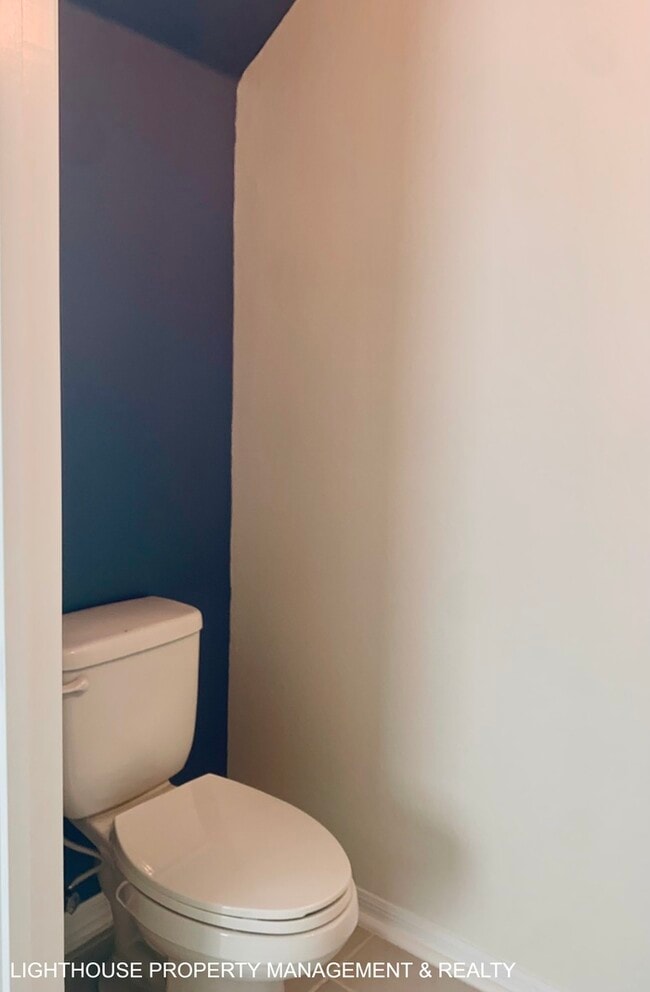 Building Photo - Charming, Newly Built 2 Bed/2.5 Bath Townh...