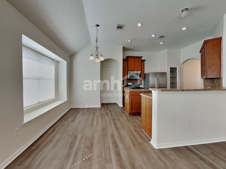 Building Photo - 21415 Branchport Dr