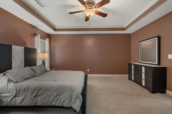 Building Photo - 3 Bedroom, 2 Bath, 1826 Heated Sq Ft Home ...