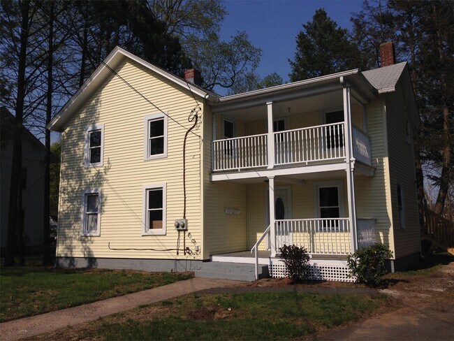 Building Photo - 20 Hough St