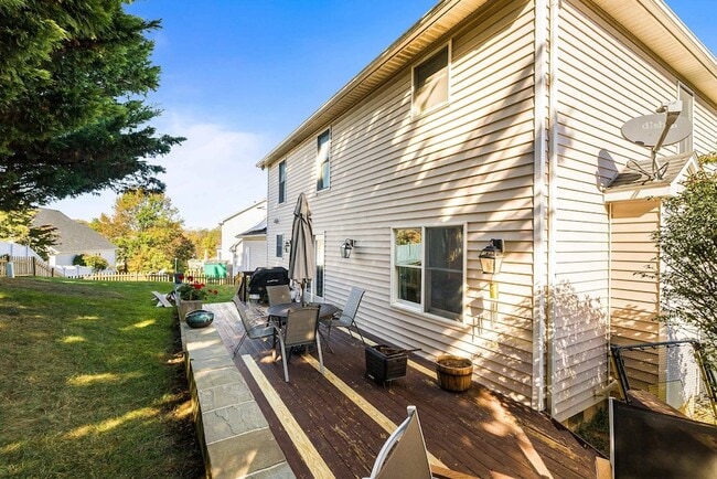 Building Photo - 1141 Decca Dr