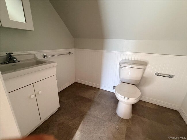 Building Photo - 142 Kamda Blvd