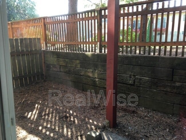 Building Photo - 13437 SE Stark St