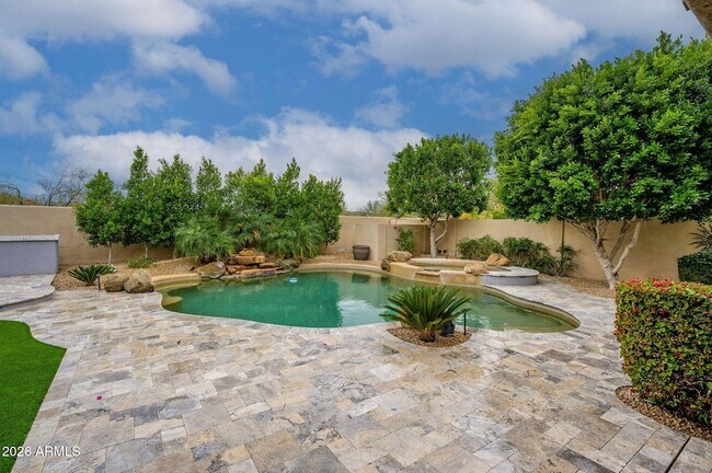 Building Photo - 7743 E Nestling Way