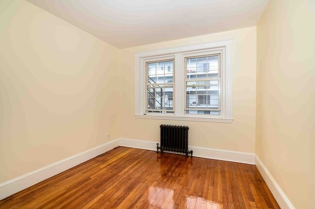 Building Photo - 17 Greenleaf St