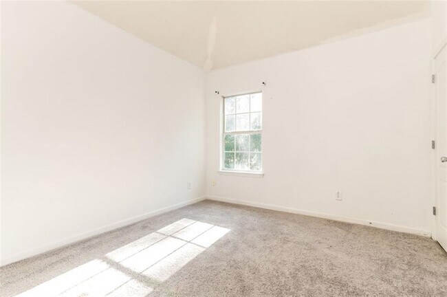 Building Photo - 1205 Polk Crossing