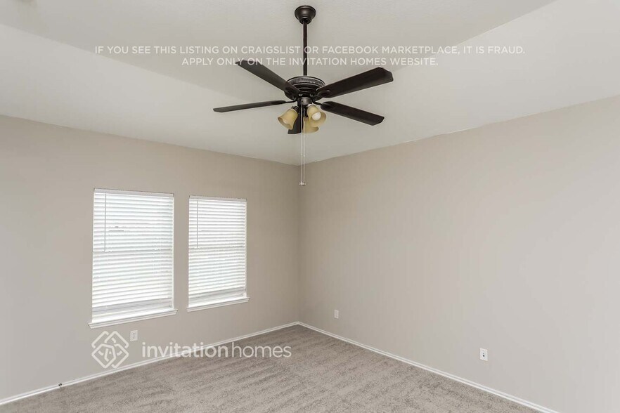 Building Photo - 2032 Fairview Dr