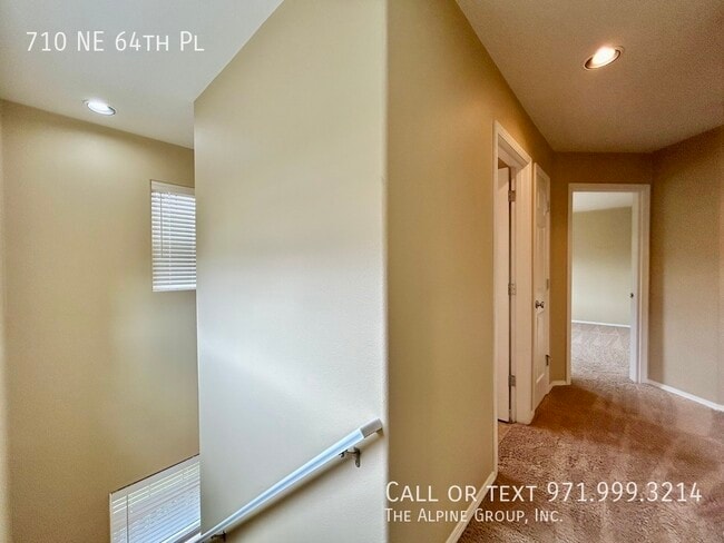 Building Photo - 710 NE 64th Pl