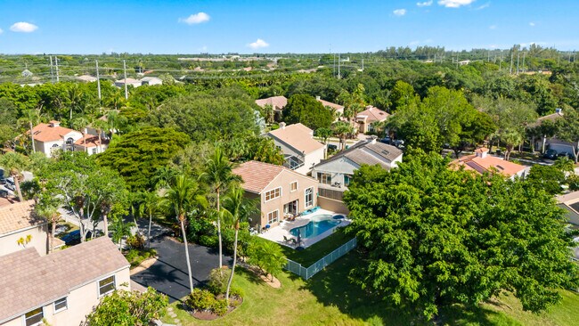 Building Photo - 6805 NW 75th Ct