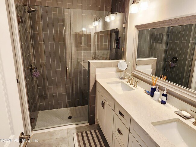 Building Photo - 34 Cabana Dr