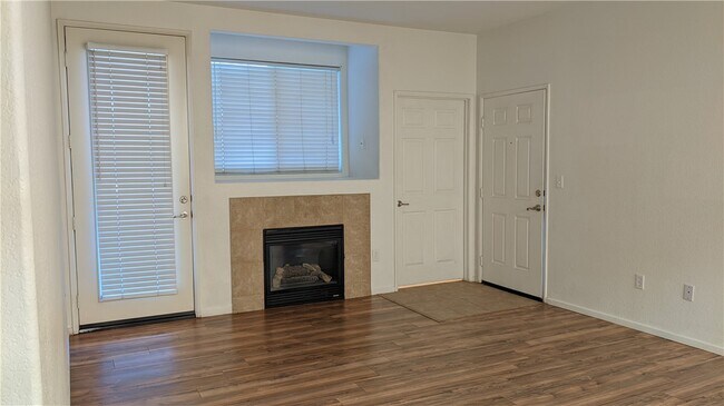 Building Photo - 41410 Juniper St