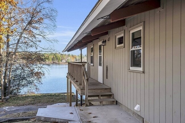 Building Photo - 23 Laurie Ln