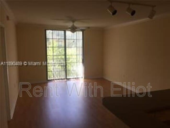 Building Photo - 2100 Van Buren St