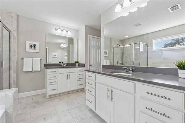 Building Photo - 733 Wexford Cove Way