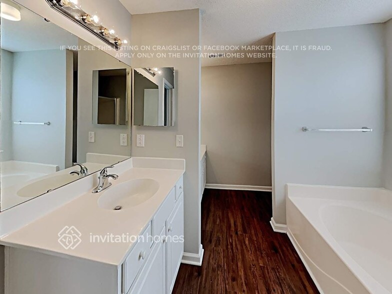 Building Photo - 8643 Bodkin Ct