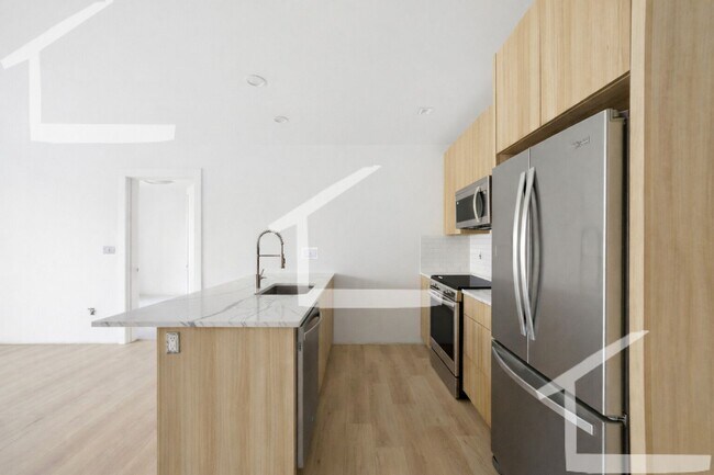Building Photo - Beautiful 1Br/1Bth NEW CONSTRUCTION apartment!  Laundry in unit! Great locations!