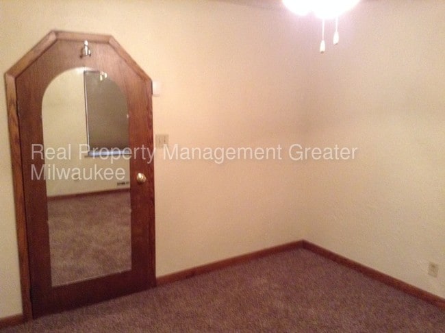 Building Photo - 4032 N 92nd St