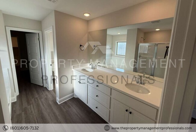 Building Photo - BRAND NEW!!! FABULOUS HOME!!!