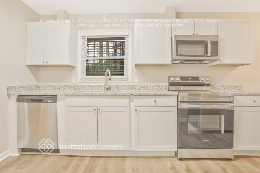 Building Photo - 1150 Carlo Terrace SW