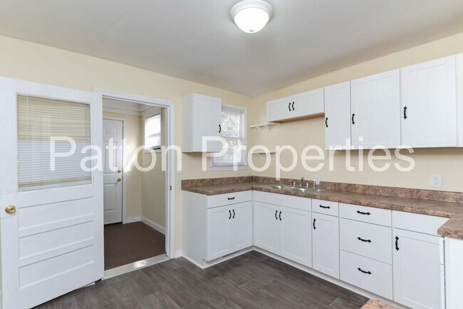 Building Photo - Roosevelt Village Vicinity / Broad River H...