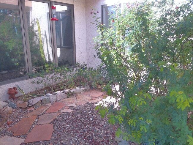 Building Photo - 75 Southwester Ln