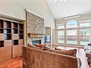 Building Photo - 10036 Lisi Anne Dr