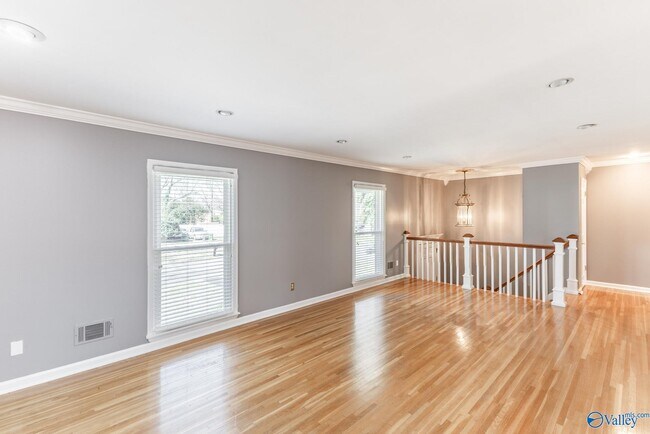 Building Photo - 1116 Tyler Rd NW