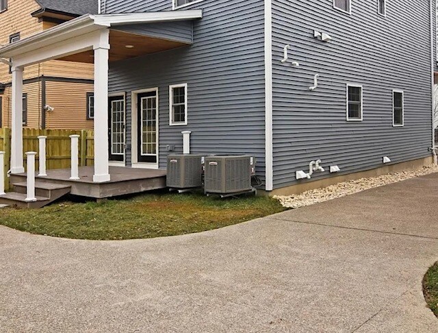 Building Photo - 32 Horton Pl