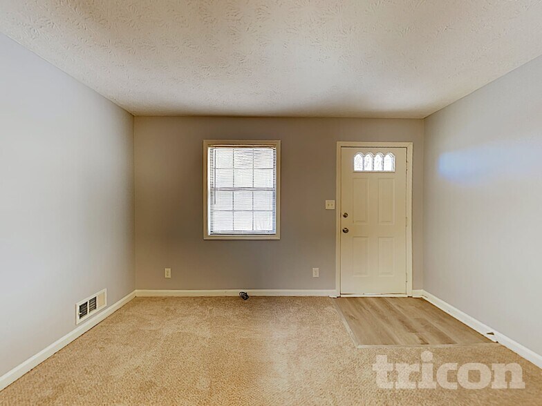 Building Photo - 110 Springvalley Way