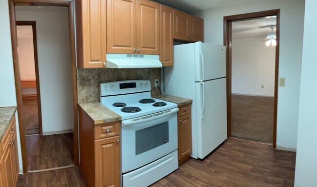 Building Photo - Great Location Spacious 2/1 ! Up to $2,000 Move-In Promotion + Utility Connection Fee Waived