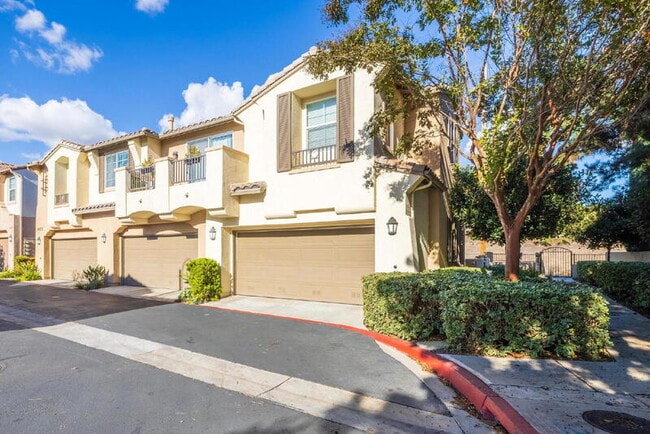 Building Photo - 1423 Caminito Garibay