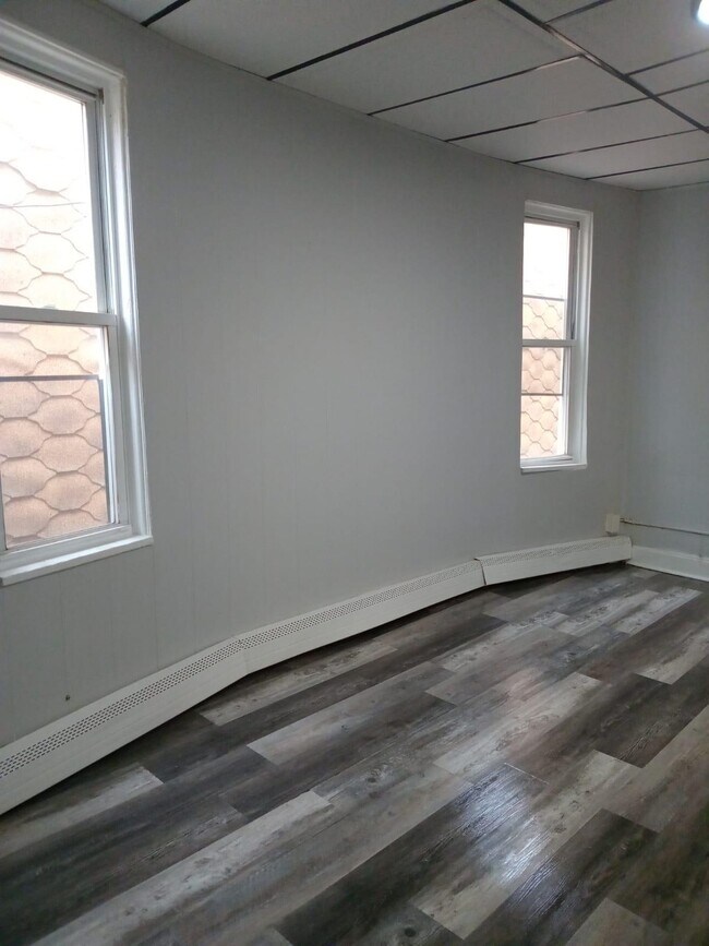Building Photo - 105 Wilkinson Ave