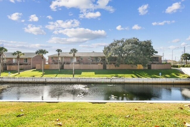 Building Photo - 2X2.5 -MOVE IN NOW! NEW LVP FLOORING ON 1ST FLOOR! NEW CARPET ON 2ND FLOOR! WATER VIEWS! CALL TOD...